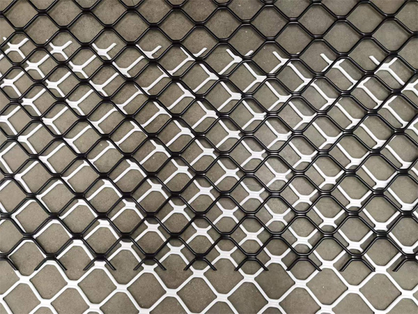 Aluminum mesh anti-theft net is a type of security mesh It's also more resistant to corrosion, which makes it suitable for outdoor use in harsh environments.   